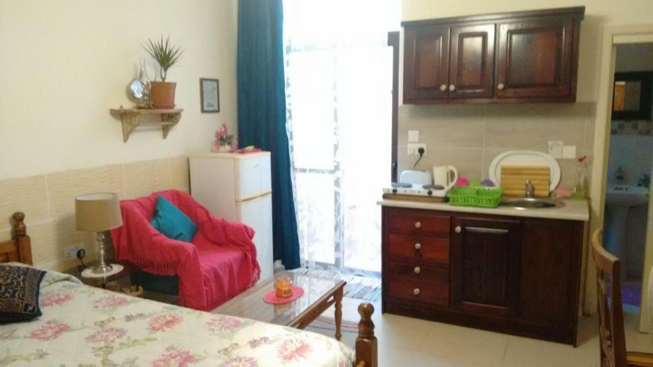 Avalon Seaside B&B - Gozo Bellevue Homes Xlendi Exterior foto